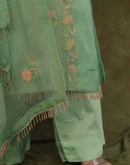 Noor Organza Silk Zardosi Work Fine Resham Chikankari Kurta Set - Image 9