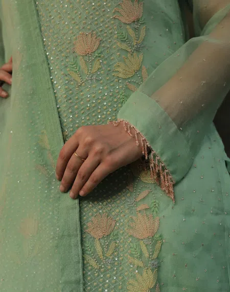 Noor Organza Silk Zardosi Work Fine Resham Chikankari Kurta Set - Image 5