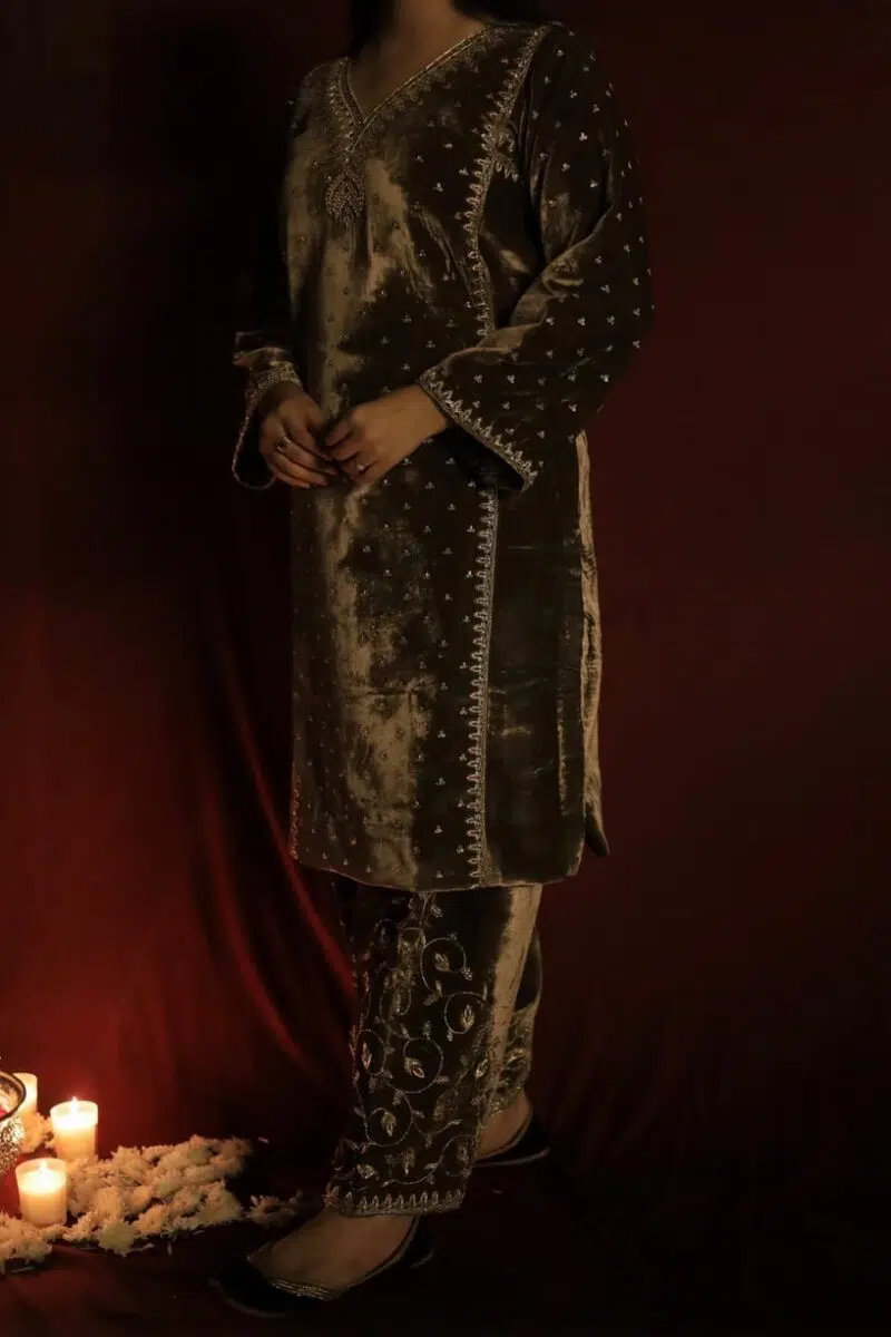 Taupe Shade | Saman Velvets