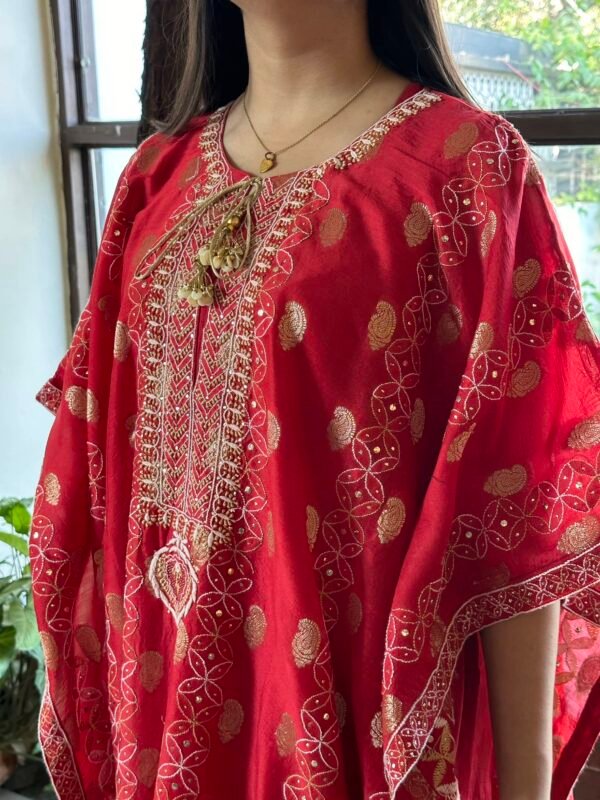 Zari Chanderi Chikankari Kaftans - Image 4