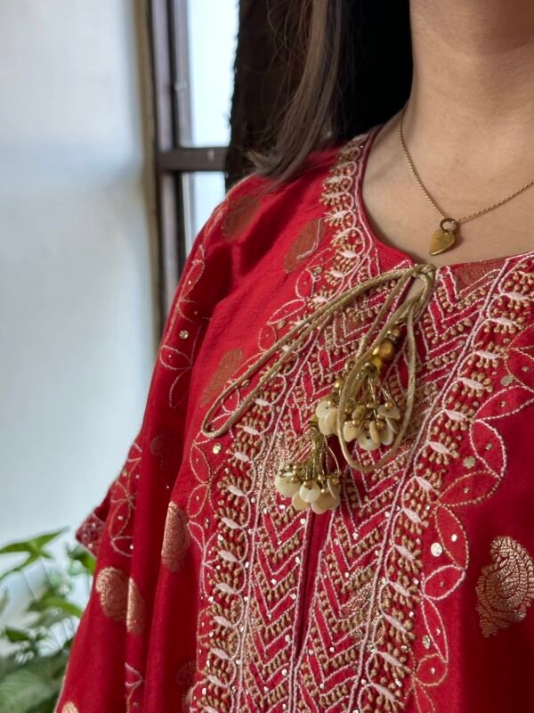 Zari Chanderi Chikankari Kaftans - Image 5