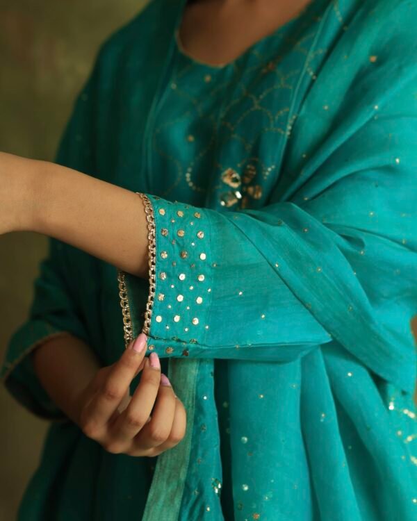 Green Noor Organza Badla Anarkali With Dupatta - Image 4