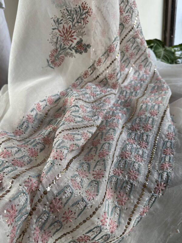 Net Organza Chikankari Saree - Image 9