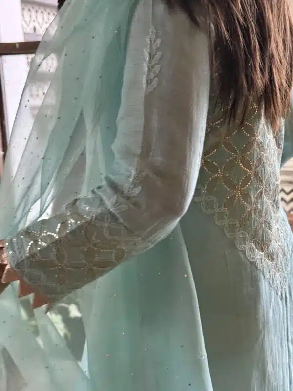 Daraz Applique Chikankari Mukaish Kurta Dupatta Set - Image 7