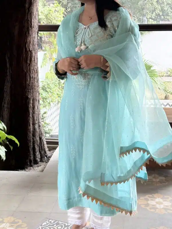 Daraz Applique Chikankari Mukaish Kurta Dupatta Set - Image 8