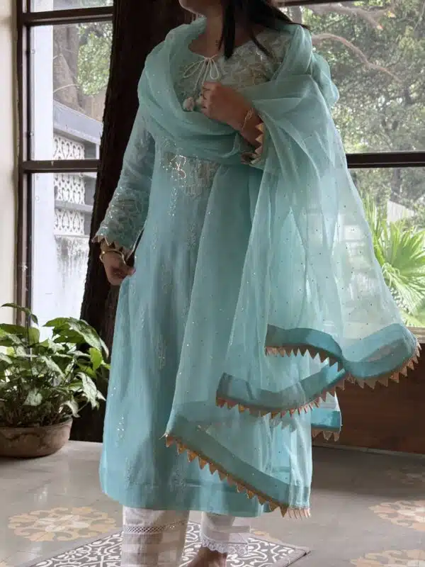 Daraz Applique Chikankari Mukaish Kurta Dupatta Set - Image 5