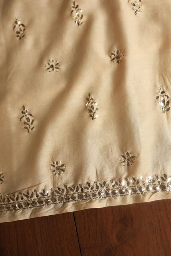 Chanderi Mukaish Badla Unstitched Chikankari Unisex Kurtas - Image 9