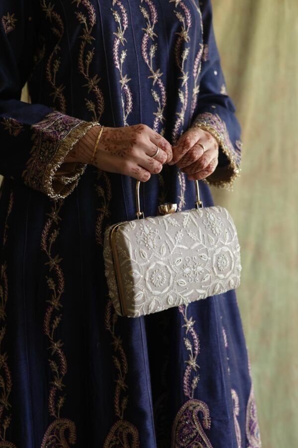 Grey Floral Motif Chikankari Linen Handle Sling Clutch - Image 5