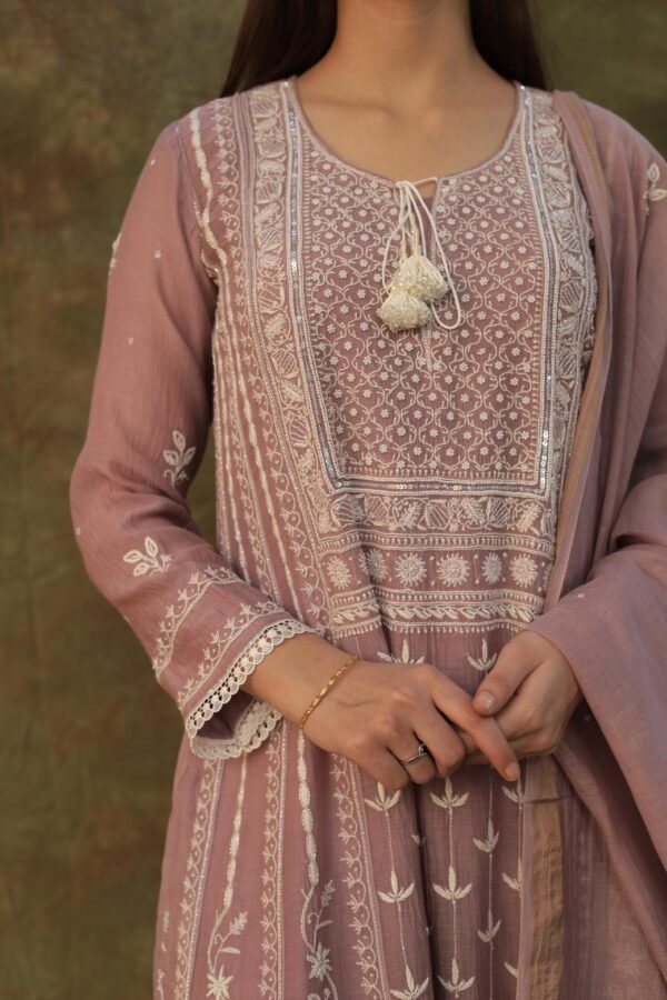 Light Mauve Mulmul Pearl White Chikankari Ready To Wear Kurta Dupatta Set - Image 4