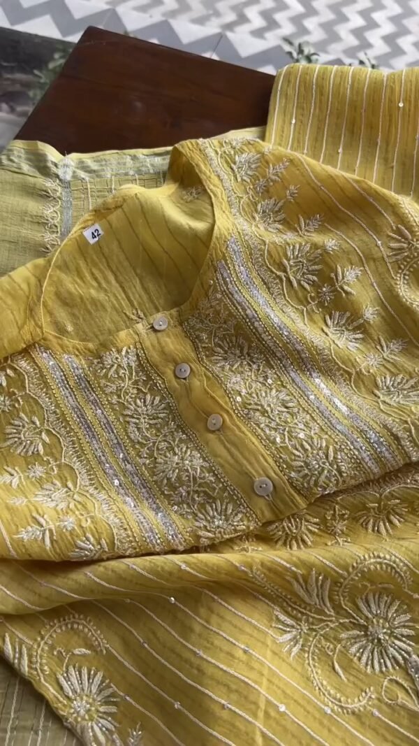 Pastel Yellow Soft Malmal Stripe Pattern Pearl Work Chikankari Kurta Set - Image 8