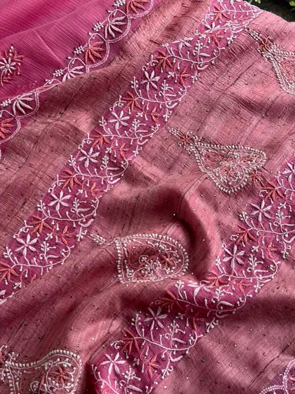 Pink Silk Gheecha Palla Kota Chikankari Saree With Mukaish Kamdani - Image 3